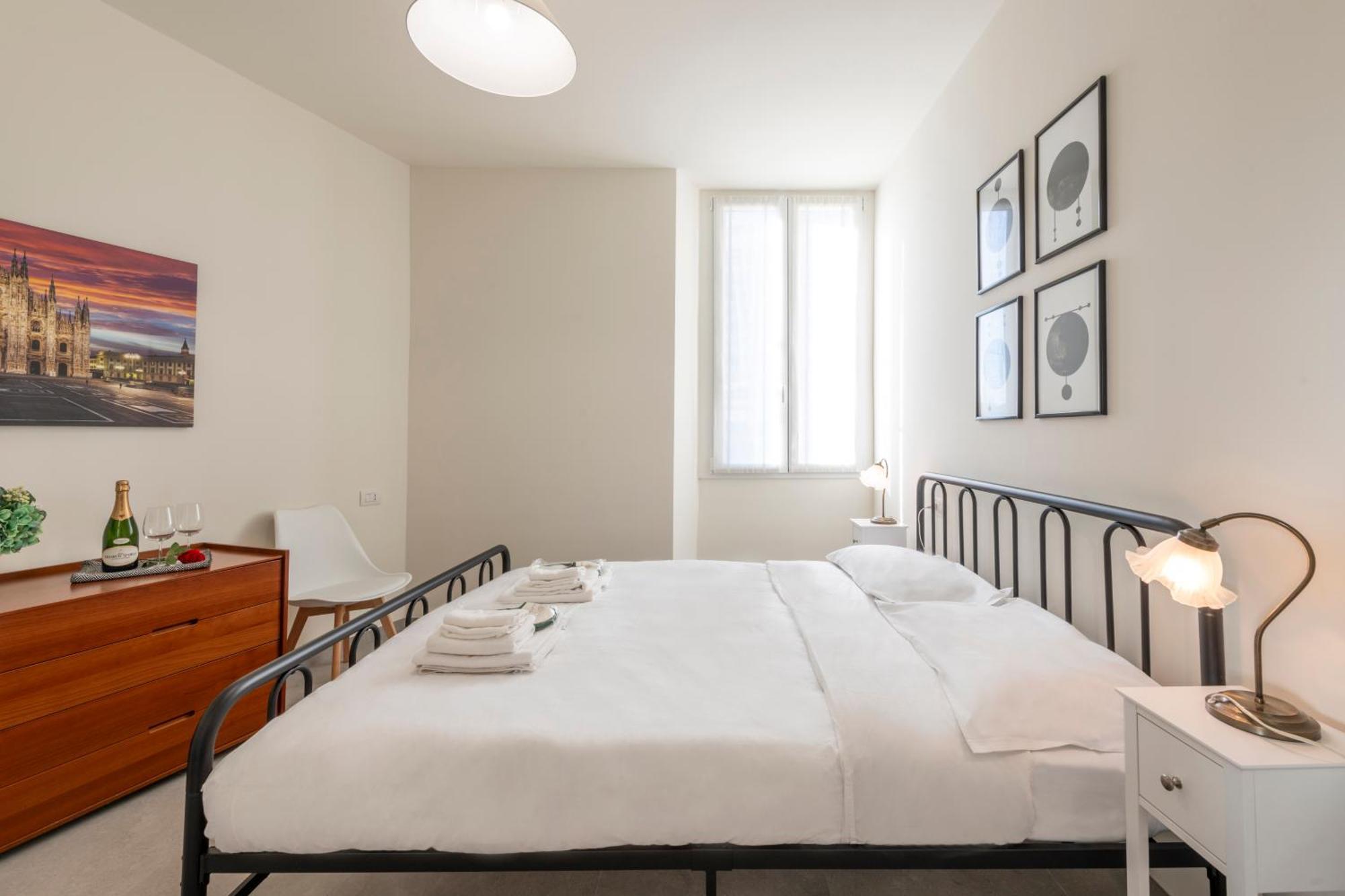 Maloja, 10 - Casa Maloja - Ampio Appartamento Milan Extérieur photo